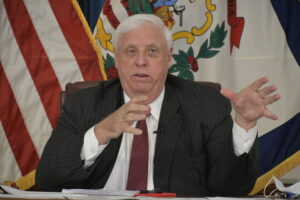 Governor urges more COVID testing, promises news of Mon bar closures
